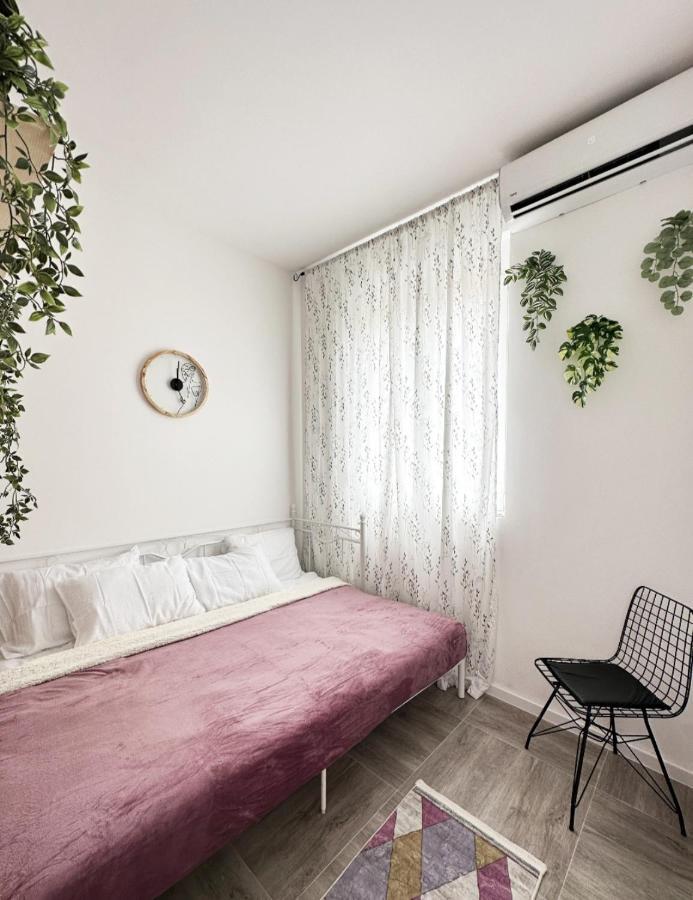 Studio Apartment, 5 Minutes To The Beach Bar Eksteriør bilde